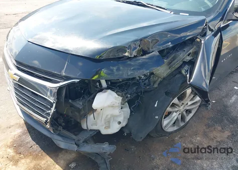 2018 Chevrolet Malibu Lt z USA, uszkodzony, nr VIN 1G1ZD5ST4JF151141